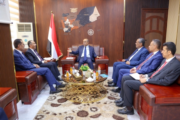 الحكومة تتوعد المتلاعبين بالأسعار وتدعو لتفعيل الرقابة المجتمعية