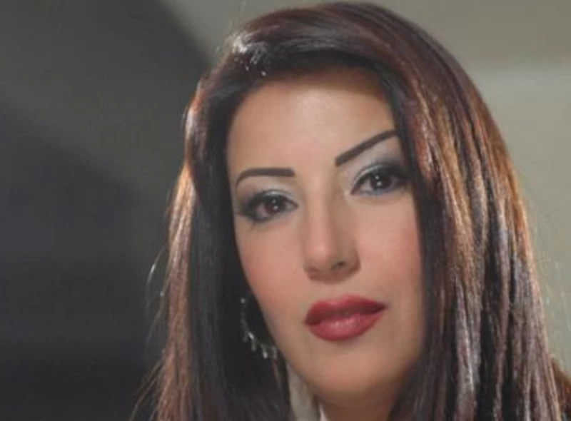 «الراجل الشيك بيتعرف من ايه؟».. رد غير متوقع من سمية الخشاب