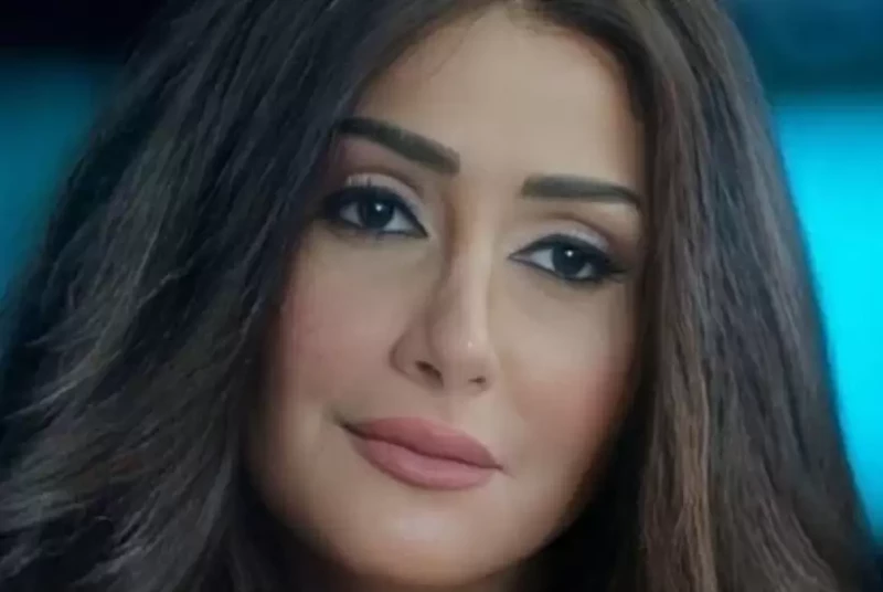 غادة عبد الرازق تكشف سر زواجها في سن صغير.. ما قالته صدم الجميع
