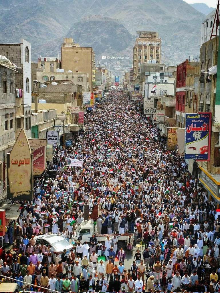 مظاهرات في تعز ومارب تضامنا مع الشعب الفلسطيني