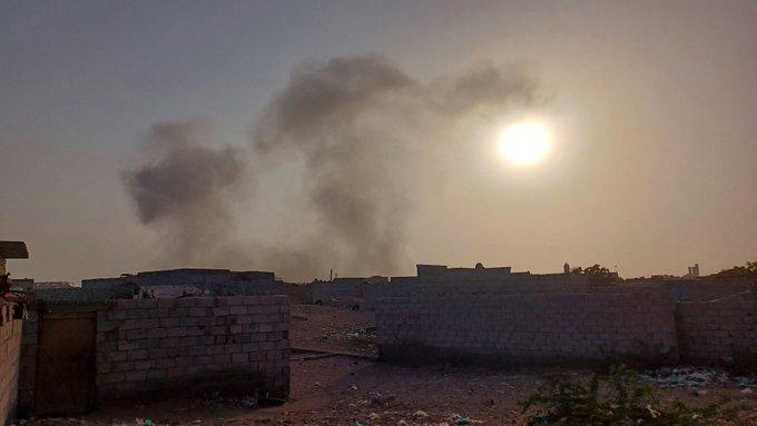 جيش الاحتلال يعلن قصف ميناء الحديدة بصواريخ من السفن الحربية