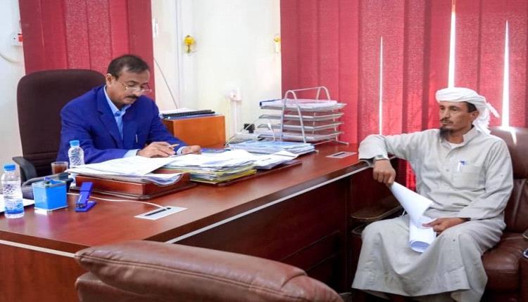 في مخالفة لتوجيه الوزير.. مدير أوقاف شبوة يوجه الخطباء بتخصيص خطبة الجمعة القادمة للحديث عن البدع بدلاً عن سبتمبر