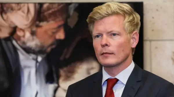 ميليشيا الحوثي تهاجم المبعوث الأممي وتلوّح بإنهاء مهمته إذا واصل تمثيل طرف واحد
