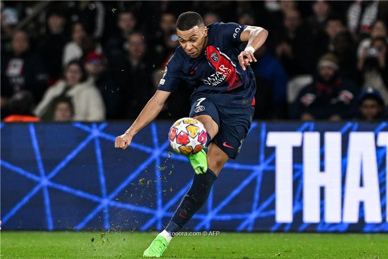 برشلونة يراقب تطورات انتقال مبابي إلى ريال مدريد