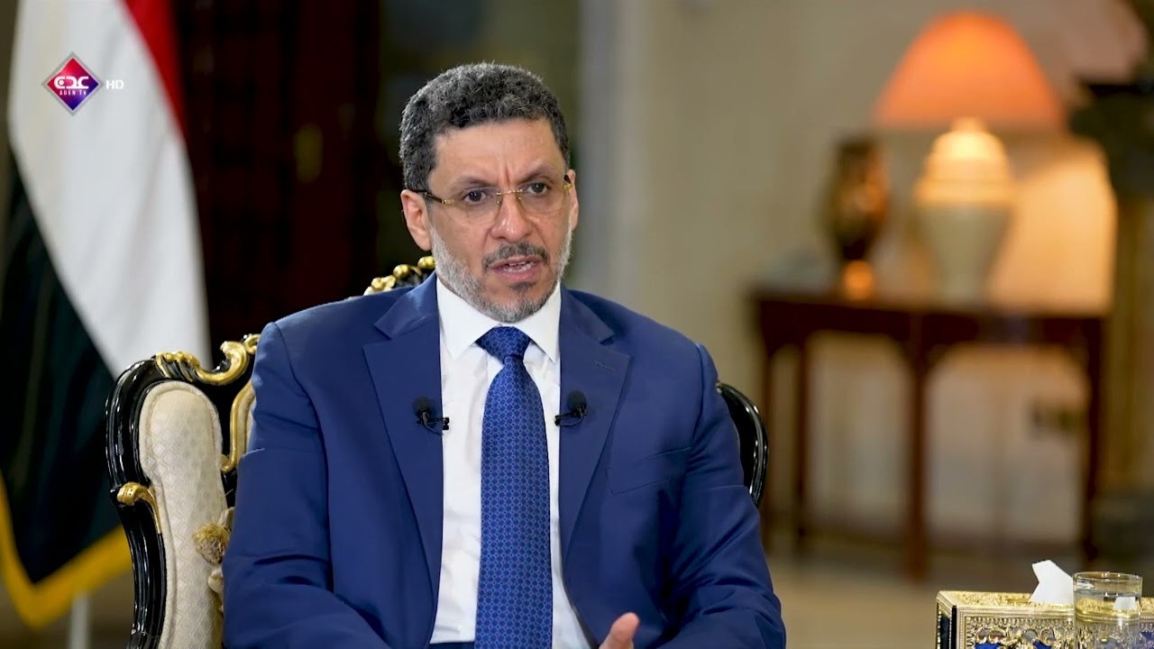 ملف الكهرباء يدار بطريقة خاطئة.. رئيس الوزراء في مقابلة تلفزيونية: أنفقنا العام الماضي أكثر من ترليون و10 مليار ريال