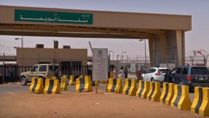 قوات عسكرية قادمة من السعودية تصل منفذ الوديعة الحدودي