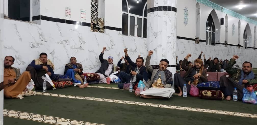 قتلى وجرحى في اشتباكات بين مواطنين ومسلحين حوثيين حاولوا إيقاف صلاة التراويح في مسجد بصنعاء