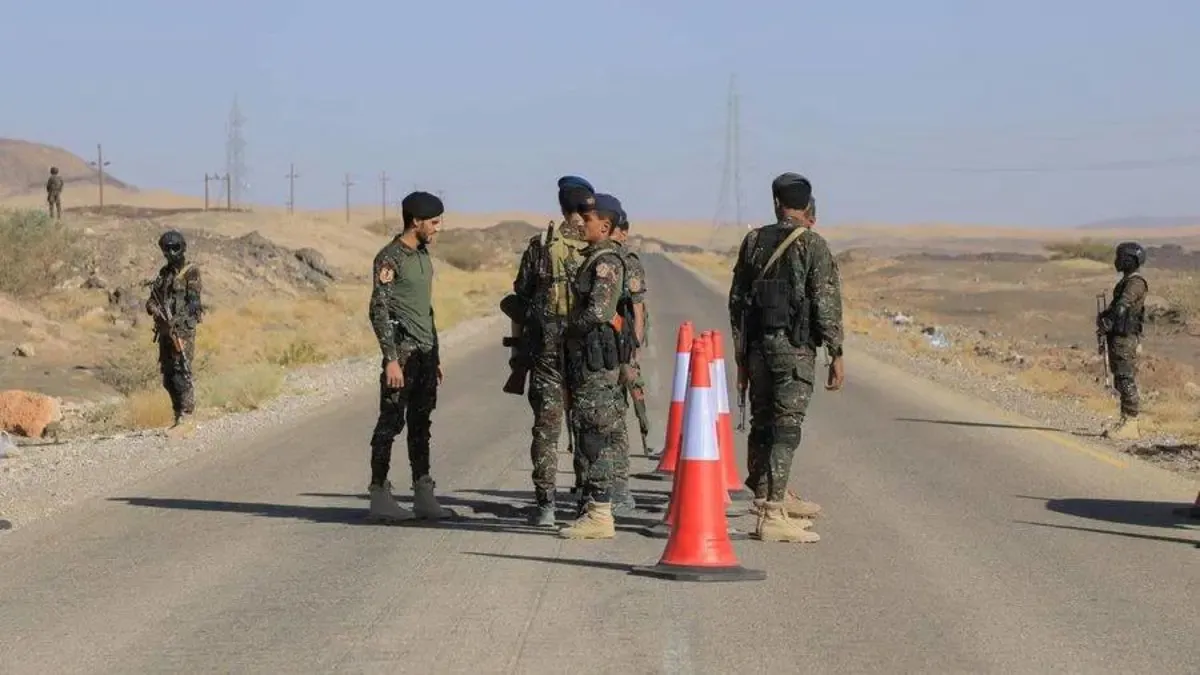 الحوثيون يراوغون مجدداً بشأن فتح الطرقات.. سكان: طريق خولان لا يحل المشكلة ويستحيل مرور شاحنات النقل منها