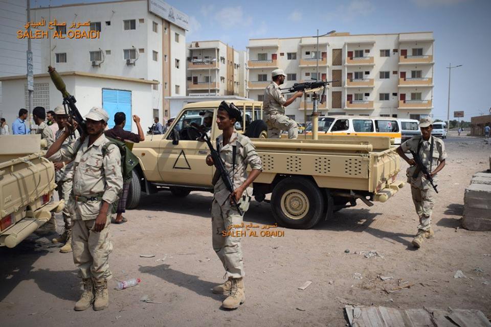 أمن عدن يوقف ضباطاً في اقتحام مسجد المنصورة ويبرر التحريض وإساءة استخدم المنابر مخالفة للقانون