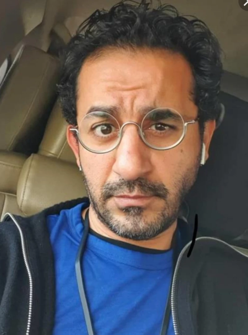 الصورة التي كاد أحمد حلمي أن يطلق منى زكي بسببها.. لن تتخيل من يكون بجوارها ؟!