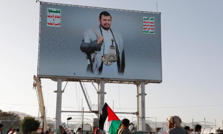 زعيم الحوثيين يتهم واشنطن بمنع التوصل لاتفاق مع السعودية