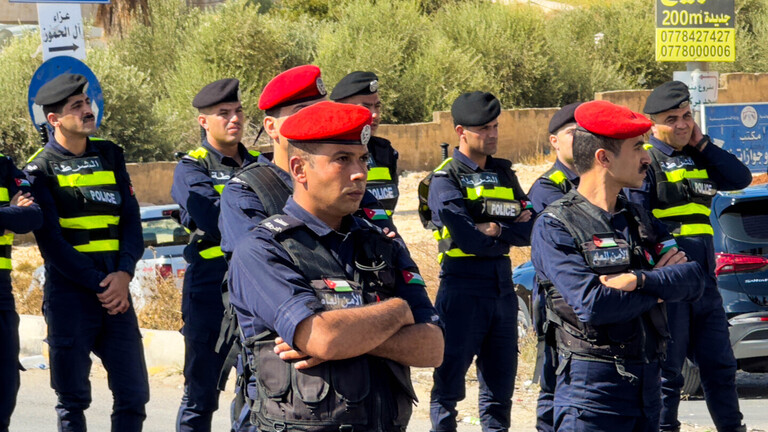 أردني ينجح في السطو على بنك بمفرده وينهب مبلغ كبير