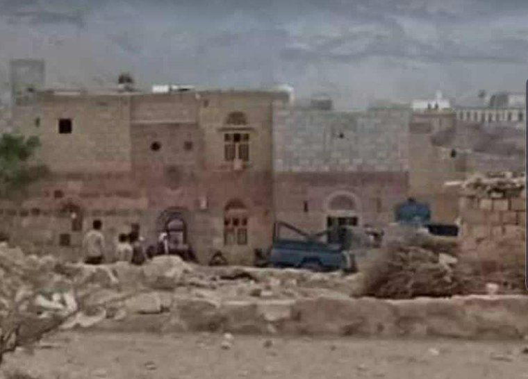 البيضاء.. حملة حوثية تحاصر قرية الخربة بمديرية صباح وتنفذ اختطافات ضد عاملين في القطاع الصحي